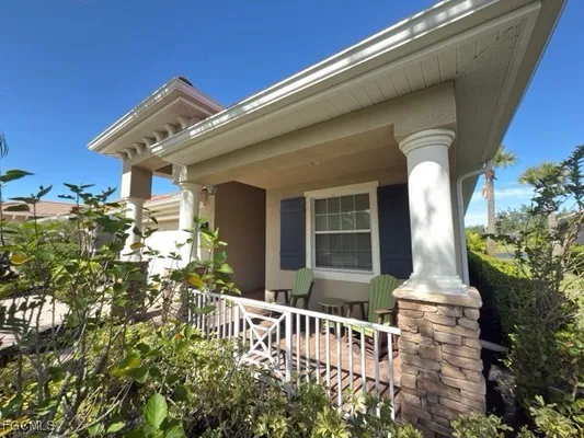 Property Slideshow image 2 of 50 | 3940 otter bend cir, Fort Myers, FL, 33905