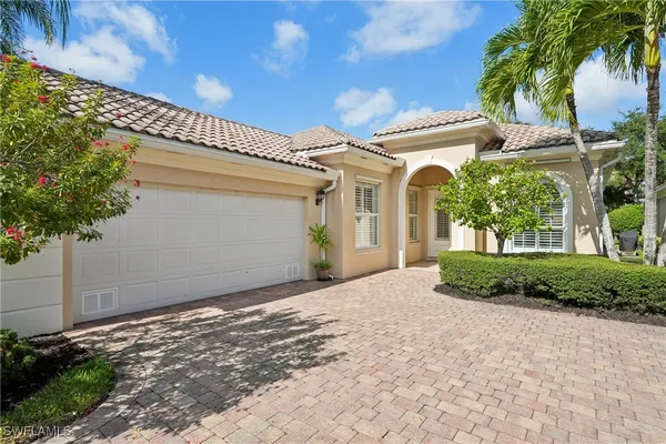 Property Slideshow image 2 of 47 | 15330 bonefish trl, Bonita Springs, FL, 34135