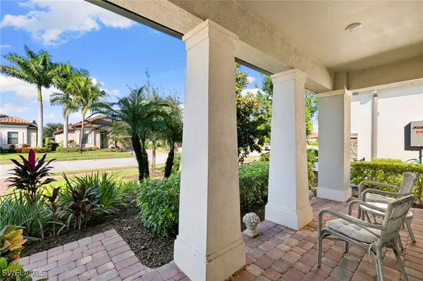 Property Slideshow image 3 of 49 | 2787 aviamar cir, Naples, FL, 34114
