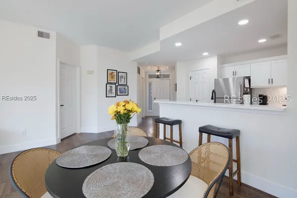 Property Slideshow image 3 of 58 | 6 village north dr 115, Hilton Head Island, SC, 29926