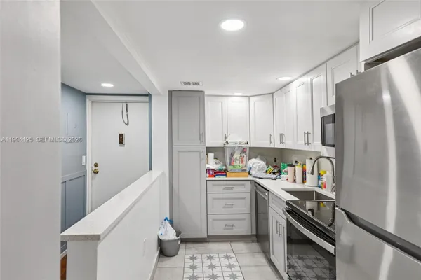 Property Slideshow image 2 of 27 | 2012 s federal hwy 105, Boynton Beach, FL, 33435