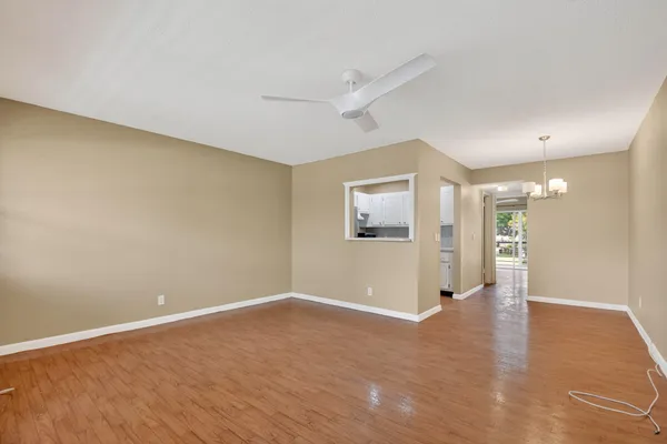 Property Slideshow image 3 of 41 | 265 windsor l, West Palm Beach, FL, 33417