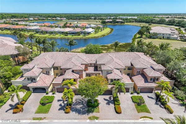 Property Slideshow image 2 of 49 | 2718 callista ct 203, Naples, FL, 34114