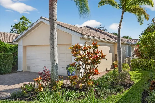 Property Slideshow image 2 of 48 | 28773 xenon way, Bonita Springs, FL, 34135