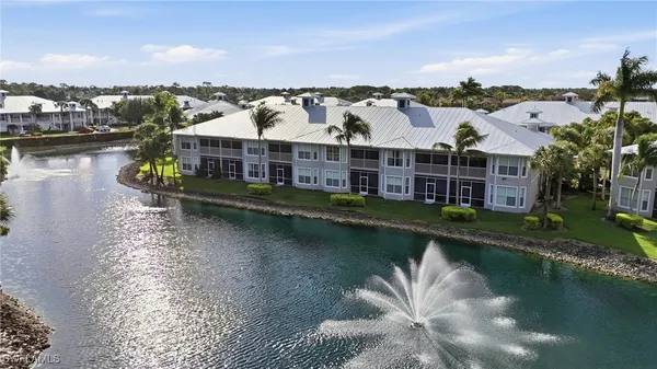 Property Slideshow image 3 of 41 | 7920 mahogany run ln 1015, Naples, FL, 34113