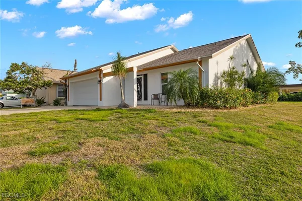 Property Slideshow image 2 of 26 | 11545 cinnamon cove blvd, Fort Myers, FL, 33908