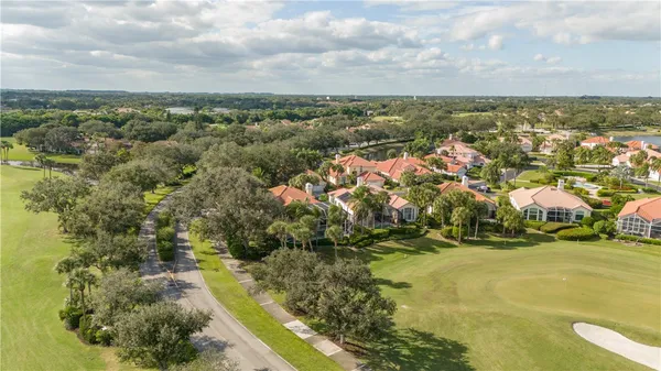 Property Slideshow image 2 of 36 | 4800 coventry dr, Vero Beach, FL, 32967