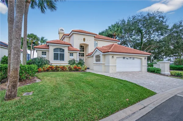 Property Slideshow image 3 of 36 | 4800 coventry dr, Vero Beach, FL, 32967