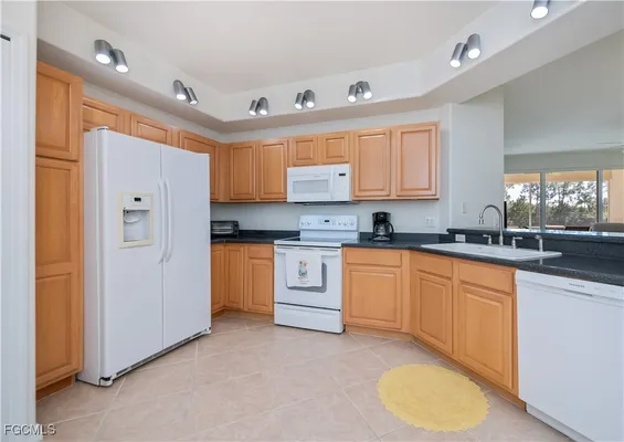 Property Slideshow image 3 of 43 | 10109 colonial country club blvd 2404, Fort Myers, FL, 33913