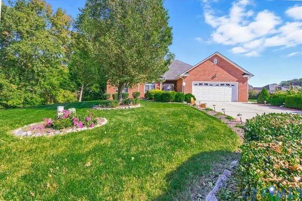 Property Slideshow image 2 of 31 | 520 cobblestone dr, Hopewell, VA, 23860