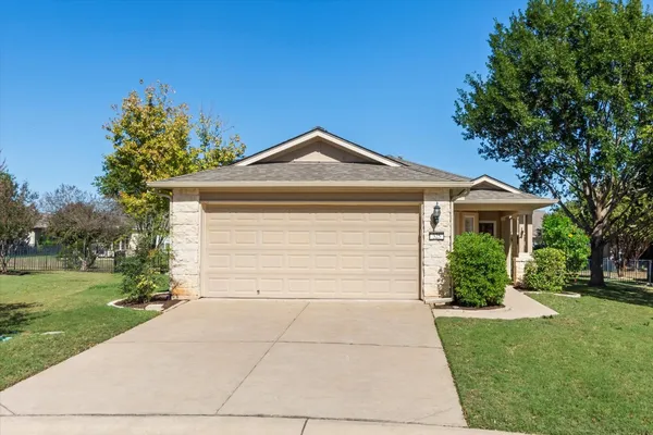 Property Slideshow image 2 of 40 | 325 barrington farm ct, Georgetown, TX, 78633