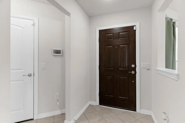 Property Slideshow image 2 of 30 | 825 hidden eddy dr, Mckinney, TX, 75071