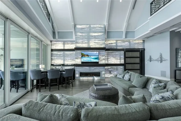 Property Slideshow image 3 of 33 | 350 spring line dr, Naples, FL, 34102