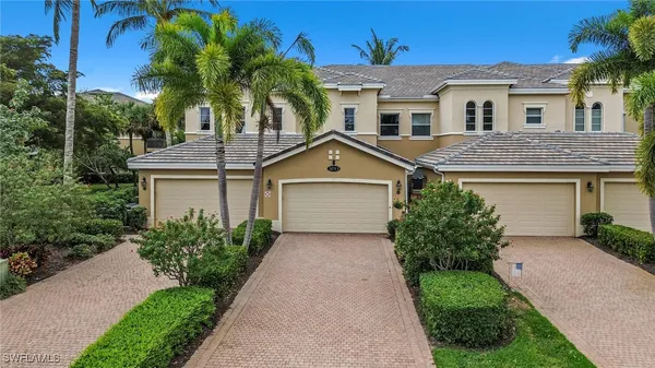 Property Slideshow image 2 of 49 | 3053 aviamar cir apt 201, Naples, FL, 34114