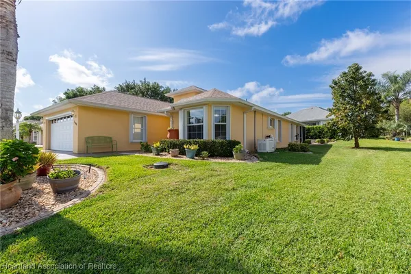 Property Slideshow image 2 of 47 | 3108 oakmont dr, Avon Park, FL, 33825