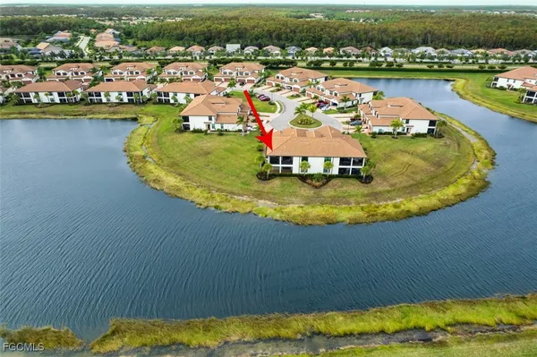 Property Slideshow image 3 of 49 | 12000 hawthorn lake dr unit 202, Fort Myers, FL, 33913