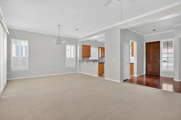 Property Slideshow image 3 of 33 | 130 crepe myrtle ln, Georgetown, TX, 78633