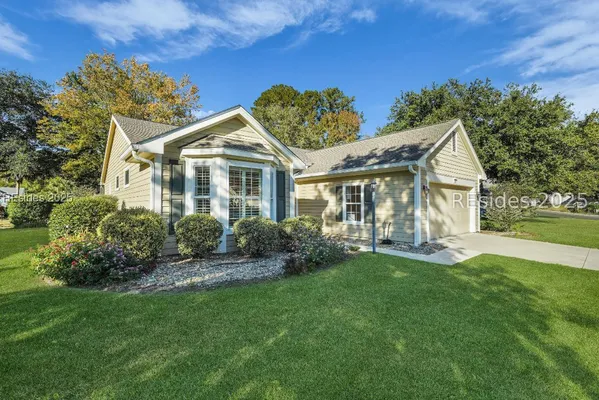 Property Slideshow image 3 of 63 | 105 fort beauregard ln, Bluffton, SC, 29909