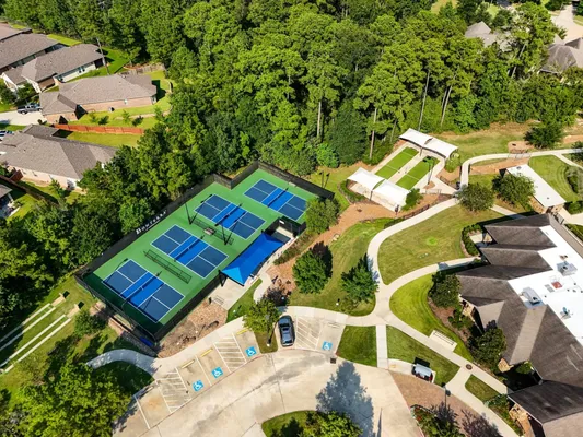 Property Slideshow image 2 of 48 | 327 n turks cap trl, Montgomery, TX, 77316