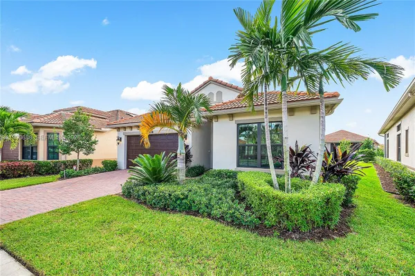 Property Slideshow image 3 of 56 | 11908 fortress run, Parkland, FL, 33076