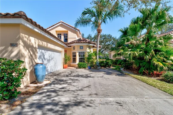 Property Slideshow image 3 of 35 | 4842 s newport island dr # 1-b, Vero Beach, FL, 32967