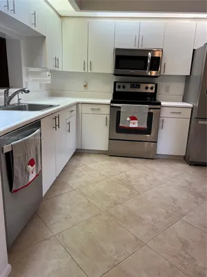 Property Slideshow image 2 of 17 | 12550 sw 15th st 307e, Pembroke Pines, FL, 33027