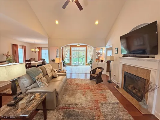 Property Slideshow image 2 of 23 | 8607 alexis dr, Macedonia, OH, 44056