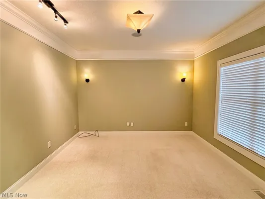 Property Slideshow image 3 of 28 | 8607 alexis dr, Macedonia, OH, 44056