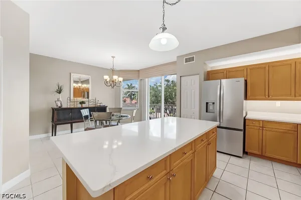 Property Slideshow image 2 of 50 | 14250 royal harbour ct 318, Fort Myers, FL, 33908