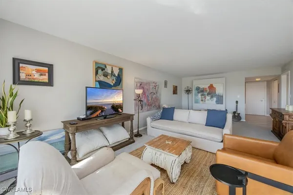 Property Slideshow image 3 of 24 | 3410 gulf shore blvd 302, Naples, FL, 34103