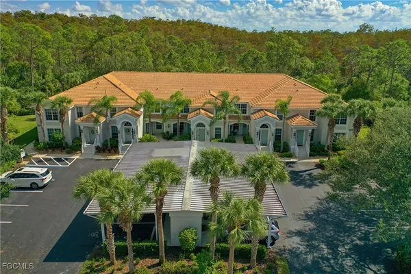 Property Slideshow image 2 of 25 | 9667 hemingway ln apt 3109, Fort Myers, FL, 33913