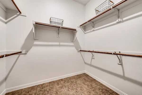 Property Slideshow image 3 of 16 | 4790 blackhawk green ct, Arlington, TX, 76005