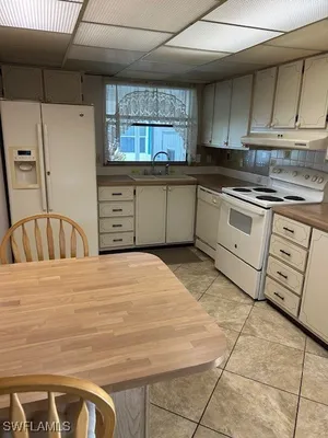 Property Slideshow image 3 of 23 | 611 charlemagne blvd, Naples, FL, 34112