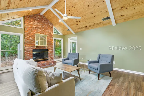 Property Slideshow image 2 of 27 | 7 trails end rd, Hilton Head Island, SC, 29926