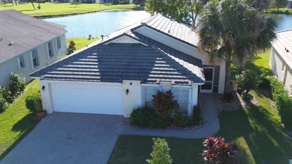 Property Slideshow image 2 of 39 | 532 sw indian key dr drive, Port St Lucie, FL, 34986