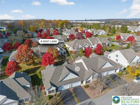 Property Slideshow image 3 of 21 | 8 kent ln, Palmer Twp, PA, 18045