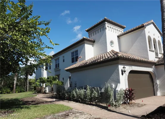 Property Slideshow image 2 of 30 | 3765 montreux ln # 1-101, Naples, FL, 34114