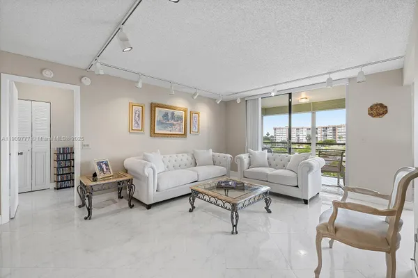 Property Slideshow image 3 of 38 | 1000 saint charles pl 417, Pembroke Pines, FL, 33026