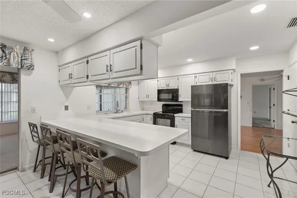 Property Slideshow image 3 of 18 | 7076 e brandywine cir, Fort Myers, FL, 33919