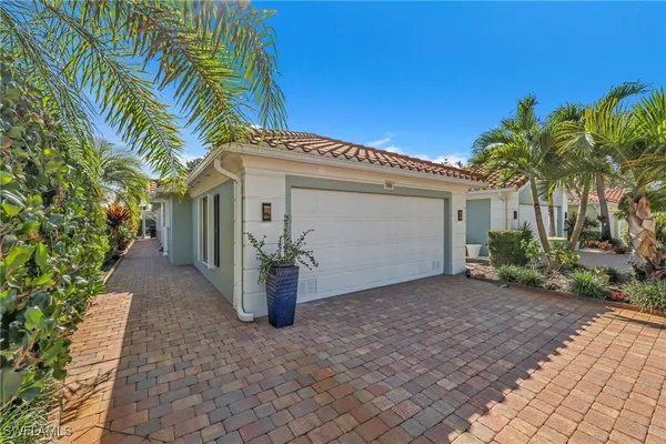 Property Slideshow image 2 of 38 | 7689 novara ct, Naples, FL, 34114