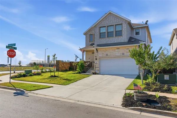 Property Slideshow image 2 of 30 | 605 jaboncillo st, New Braunfels, TX, 78132