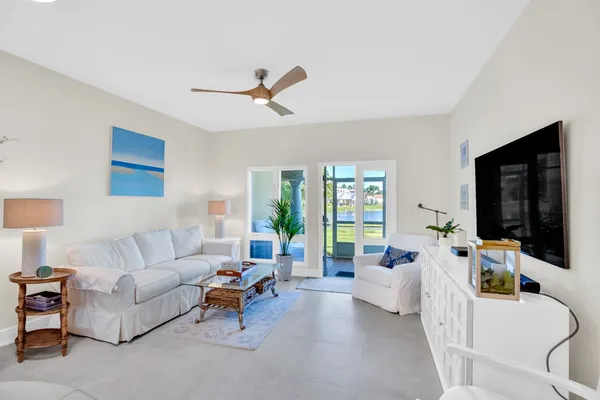 Property Slideshow image 3 of 36 | 5010 harmony cir apt 106, Vero Beach, FL, 32967