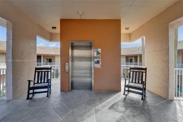 Property Slideshow image 3 of 38 | 7331 s devon dr # 215, Tamarac, FL, 33321