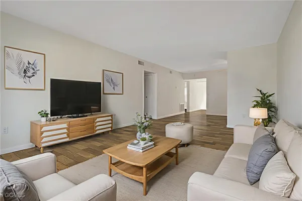 Property Slideshow image 3 of 34 | 1322 s brandywine cir 1, Fort Myers, FL, 33919