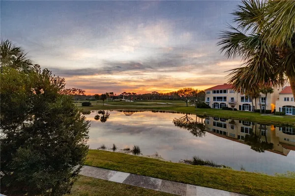 Property Slideshow image 2 of 36 | 5045 harmony cir 207, Vero Beach, FL, 32967