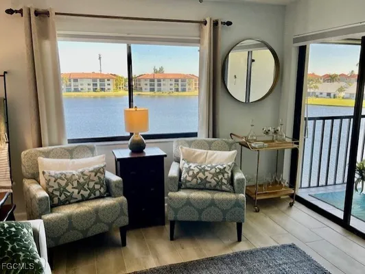 Property Slideshow image 2 of 43 | 11250 caravel cir 306, Fort Myers, FL, 33908