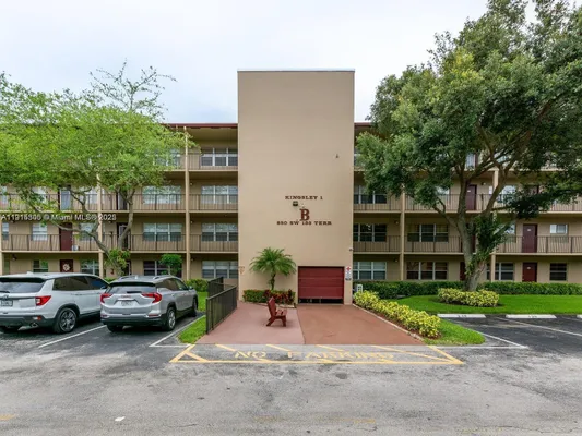 Property Slideshow image 2 of 9 | 850 sw 133rd ter 206b, Pembroke Pines, FL, 33027