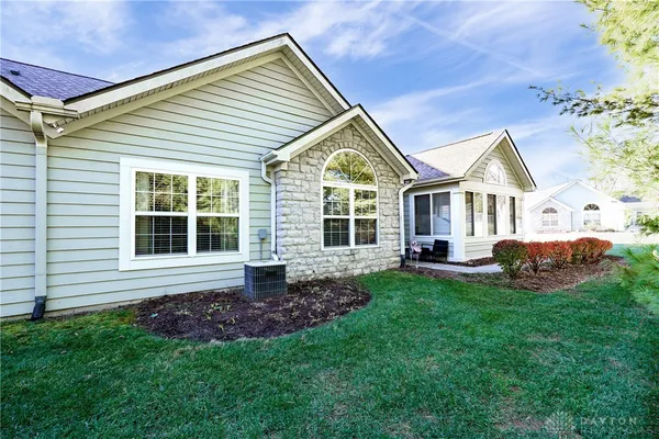 Property Slideshow image 2 of 34 | 5077 crescent ridge dr 7, Clayton, OH, 45315