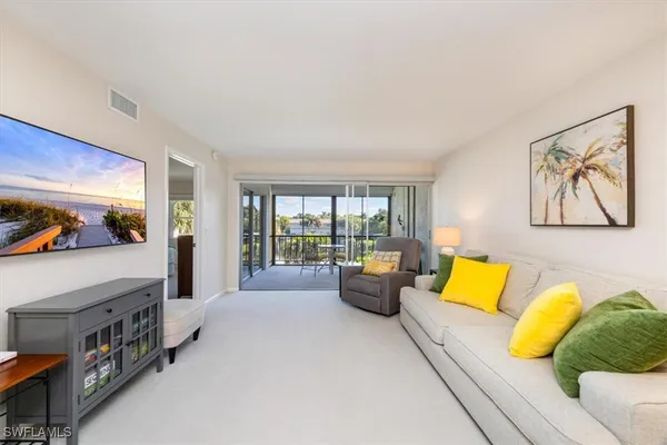 Property Slideshow image 2 of 21 | 3030 binnacle dr 307, Naples, FL, 34103