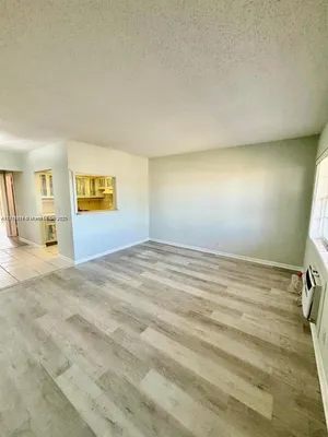 Property Slideshow image 2 of 11 | 119 salisbury e, West Palm Beach, FL, 33417